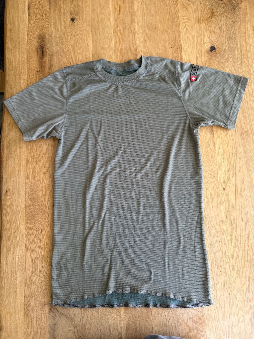 Schweizer Armee T-Shirts: T-Shirt Schweizer Armee, Grösse L – Gebraucht aus Riehen von Kpl_Oberloescher 1