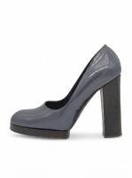 Gucci Round Toe Plateau Pump EU 36 Grau