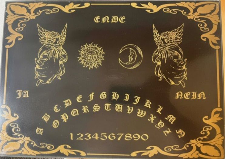 Spiele: Orakel-Board / Ouija-Board & Planchette inkl. Buch – Gebraucht aus Walzenhausen von Jana013