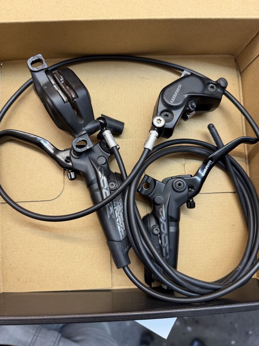 Sram Pièces détachées: Sram Code R Bremse hinten und vorne – D'occasion à Engelburg par igetnocow