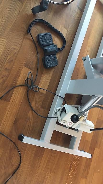Sedie a sdraio: Elektronisch verstellbare Massageliege – Usato da Herdern venduto da Pete69 1