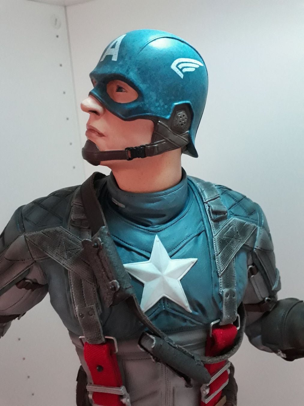 Figuren: Captain America Sideshow Premium Format Figur – Gebraucht aus Benken SG von Moviestars 2