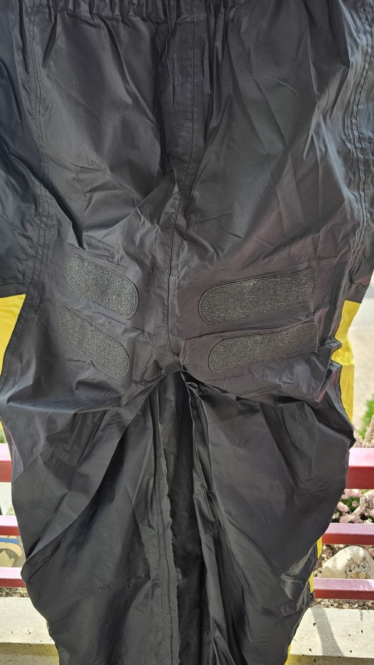 FLM Completi & Tailleur: Damenmotorrad Regenkompi – Usato da Alberswil venduto da nic_kcs7 2