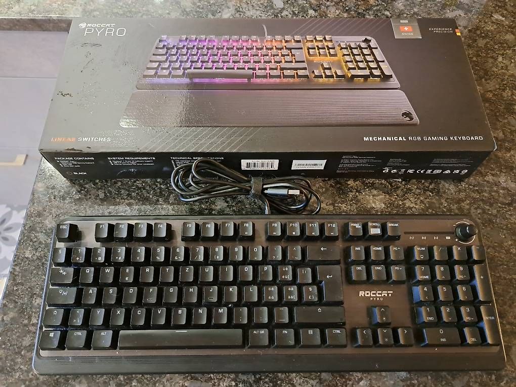Tastiere: clavier gaming – Usato da MARTIGNY venduto da pinkforever1984 1
