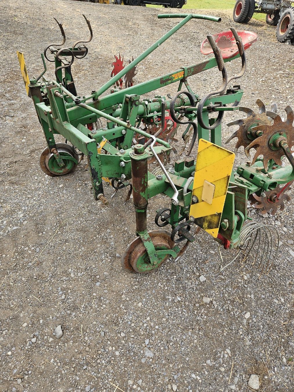 Haruwy Alle Maschinen: Haruwy Sternhackgerät – Gebraucht aus Alterswil FR von Farmer1992. 1