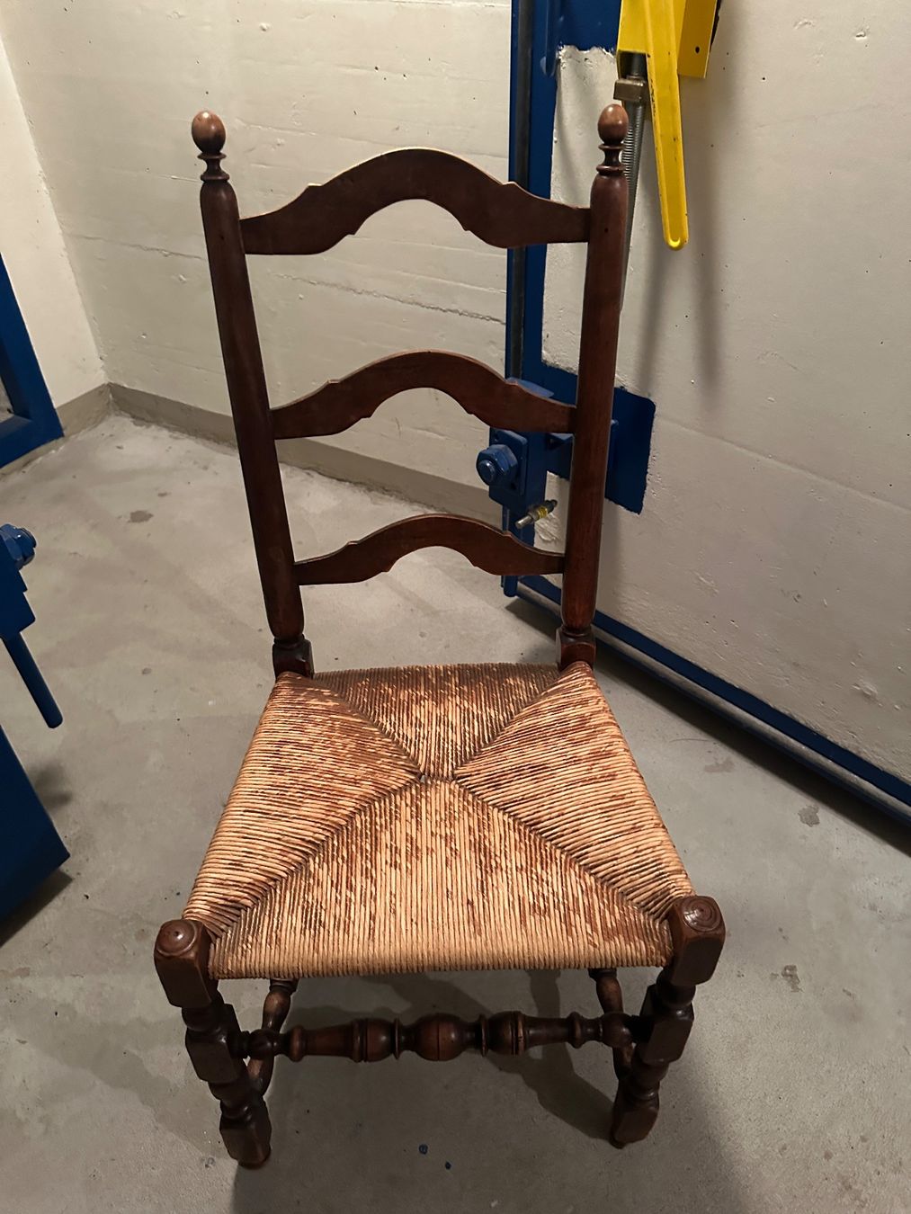 Sedie: Stuhl Vintage Altholz – Usato da Münchenstein venduto da egi4142
