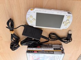 SONY PSP 1004 mit Spielen und Ladekabel guter Zustand