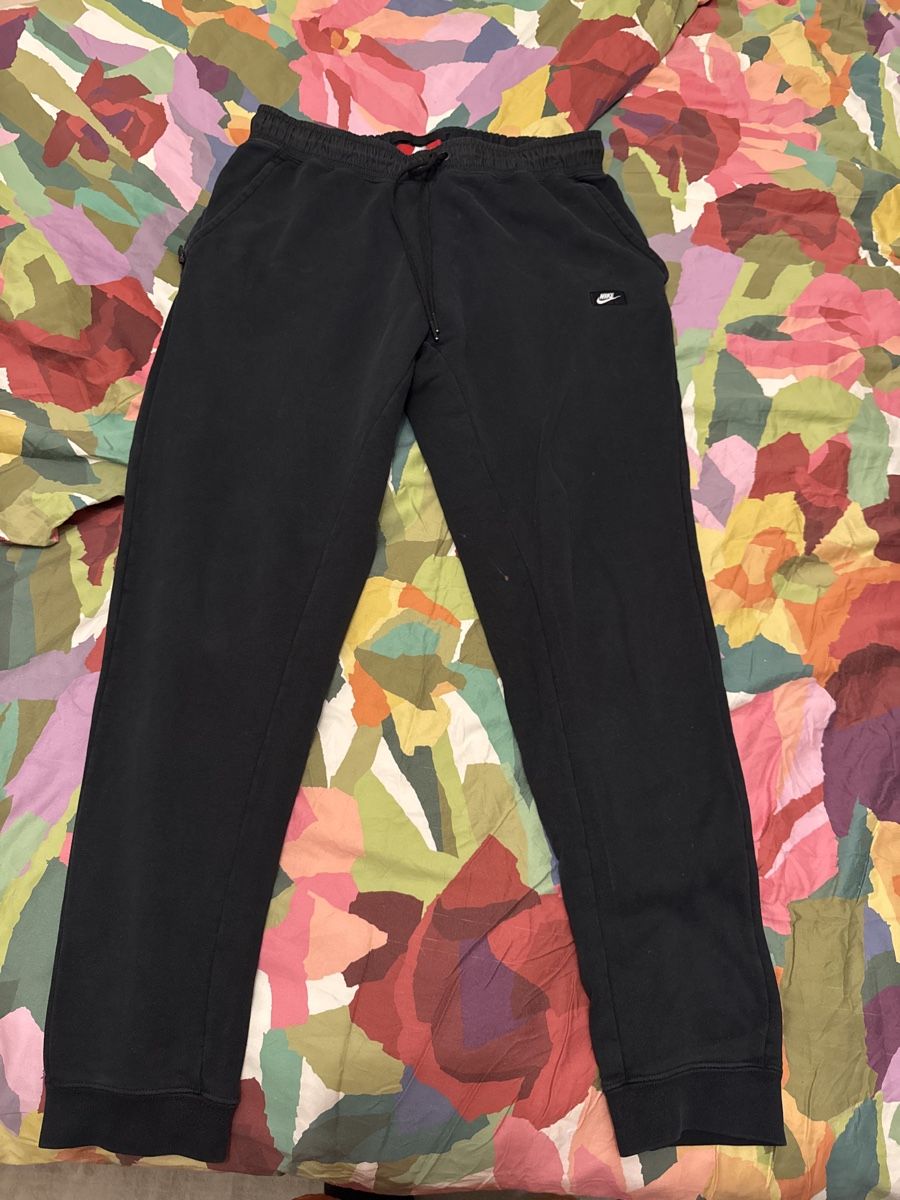 Nike Pantalons: Nike  – D'occasion à Menzingen par Dali2504
