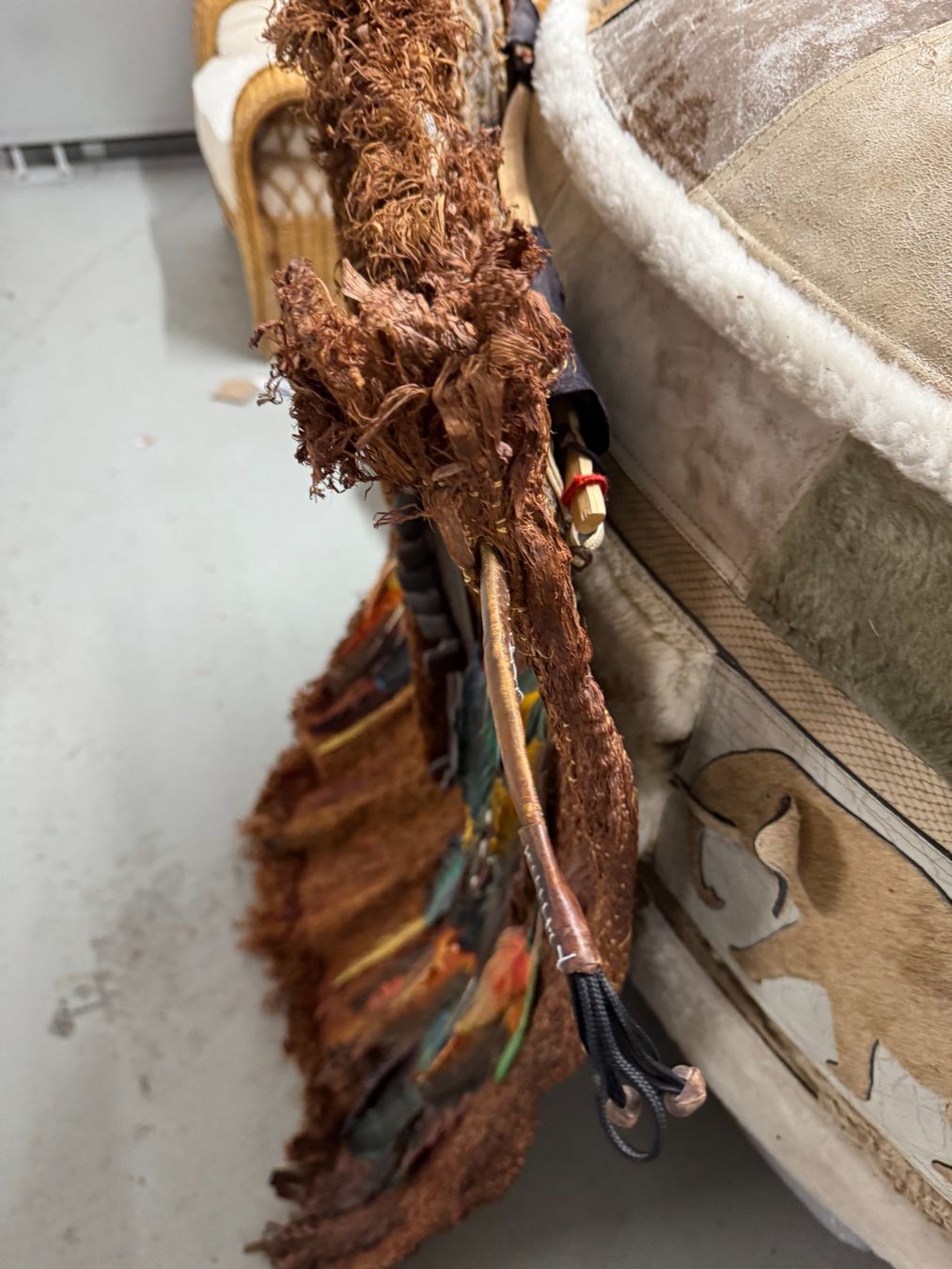 Tutte le decorazioni: Stunning full-sized korowai – Usato da Gsteig b. Gstaad venduto da Auctionly 3