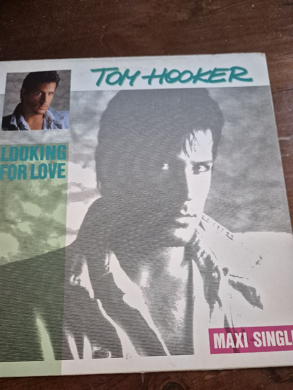Schallplatten: Tom Hooker Looking For Love Maxi Single 1986 – Gebraucht aus Grandval von JeroenK