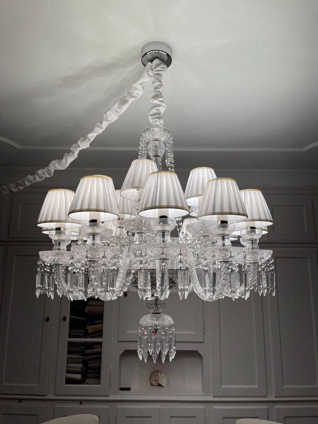 Swarovski Lampadari & plafoniere: Kronleuchter mit Swarovski-Kristallen – Usato da Erlenbach ZH venduto da Anna8700