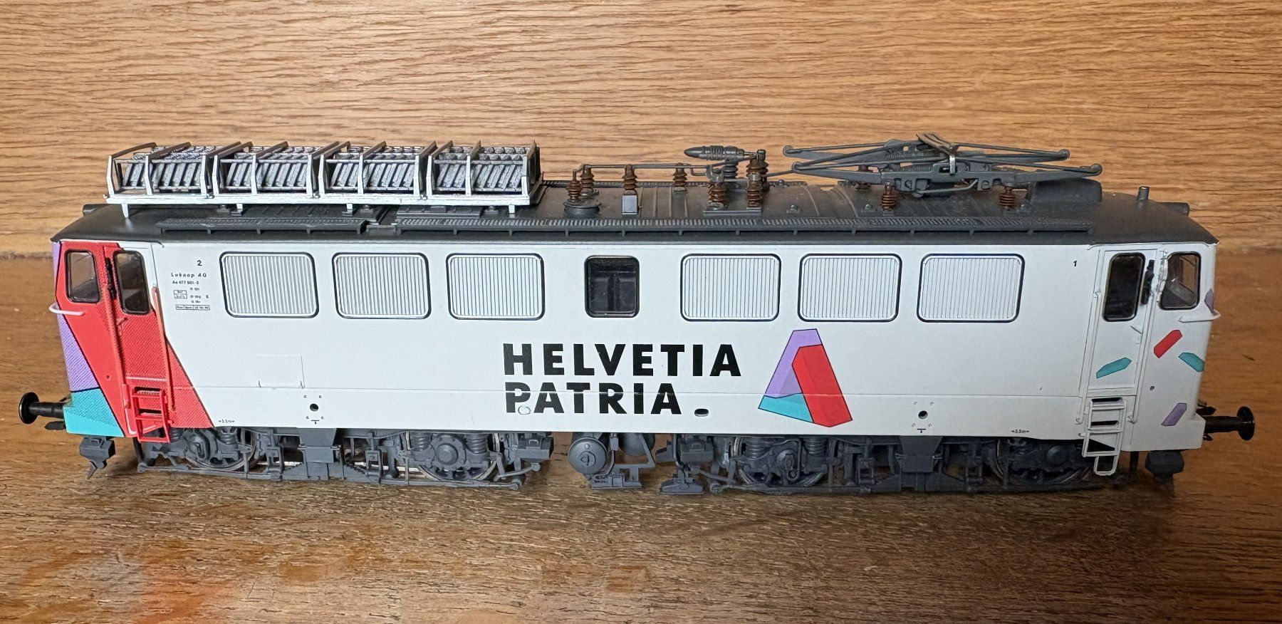 Modellini di ferrovie: Brawa H0 AC E-Lok BR E 42 Helvetia Patria – Usato da Volketswil venduto da zwitsch33 1