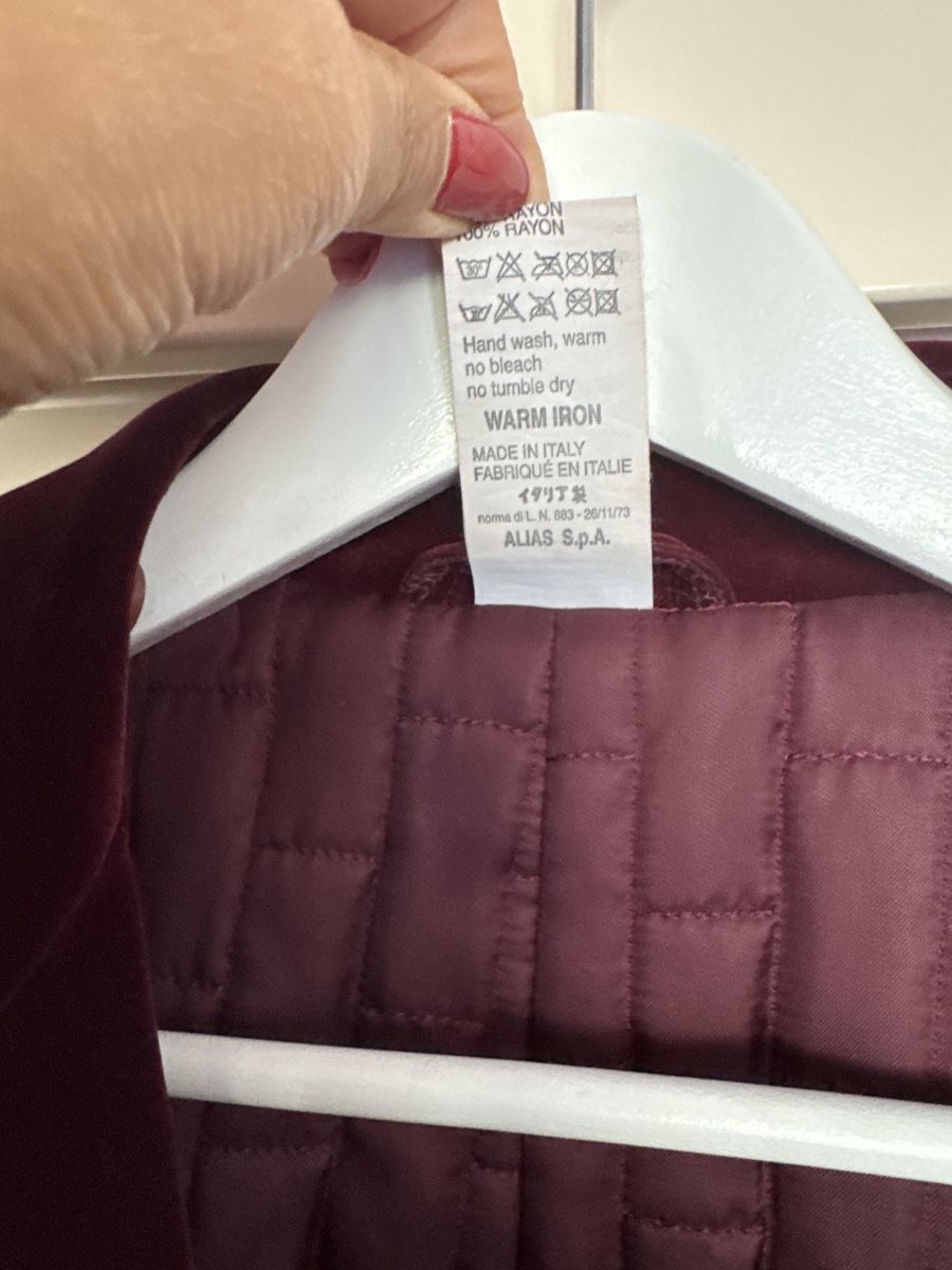 Versace Giacche: Versace Classic V2 Red Quilted  jacket Size M/L – Nuovo (secondo la descrizione) da Montagnola venduto da jamylafy 2