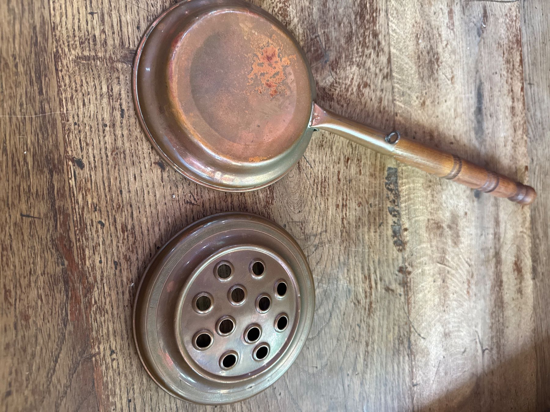 Tutti gli attrezzi: Petite Chauffeuse à braise ancienne – Usato da Lajoux JU venduto da Briard0 2