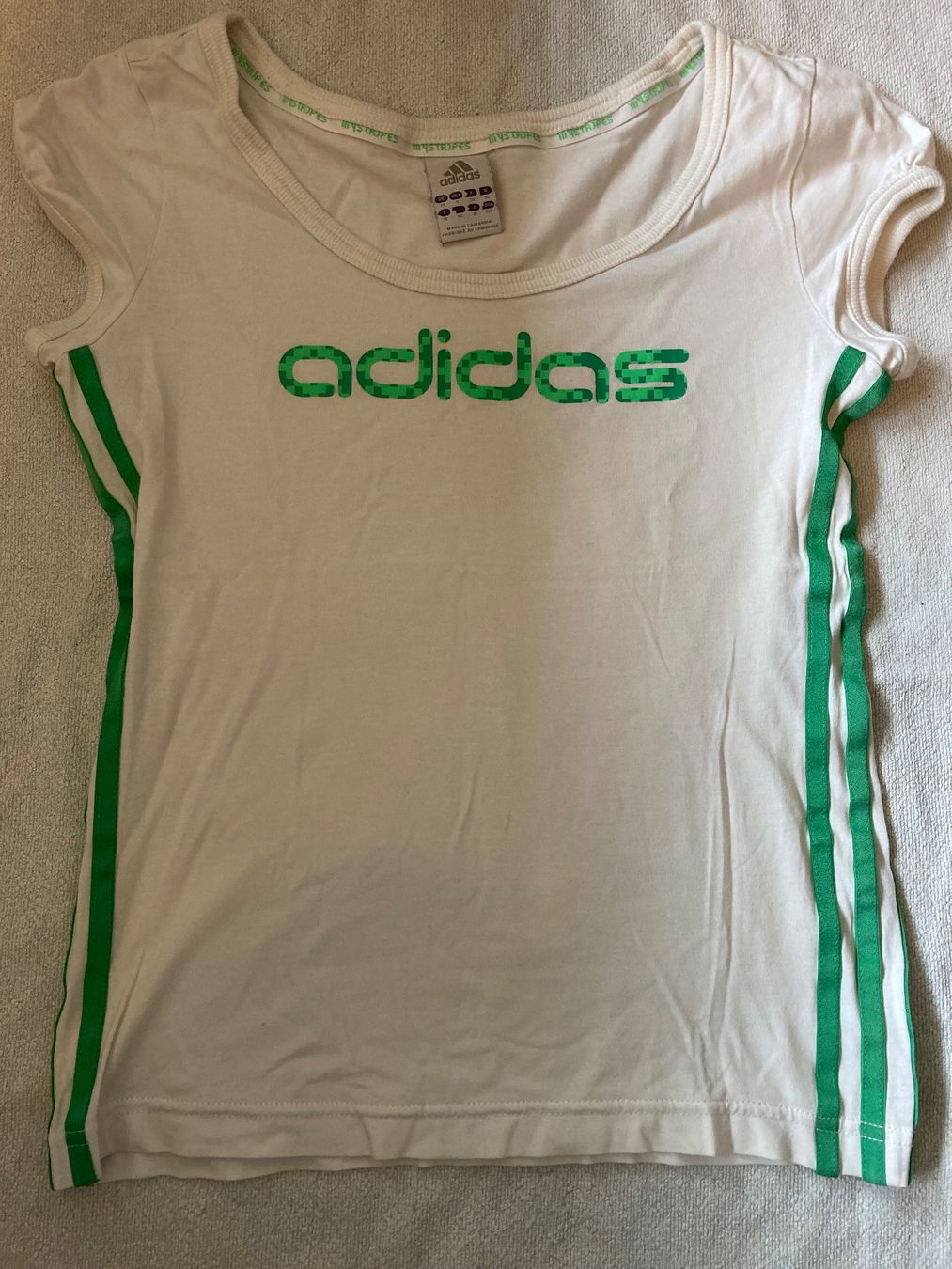 Adidas T-shirt: Retro Adidas T-Shirt 36 – Usato da Luzern venduto da Florentina