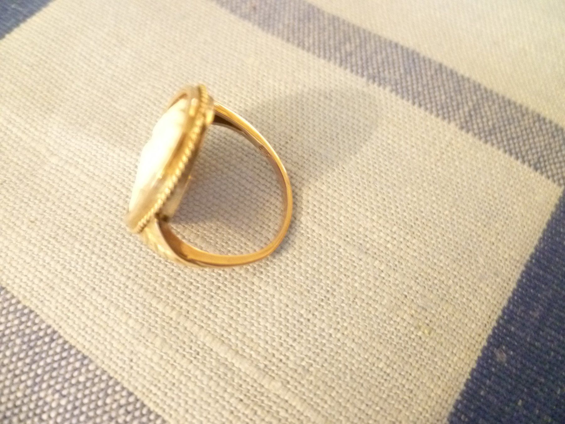 Anelli: Ring mit Gemme 585 Gold – Usato da Bischofszell venduto da Joachim-115 1
