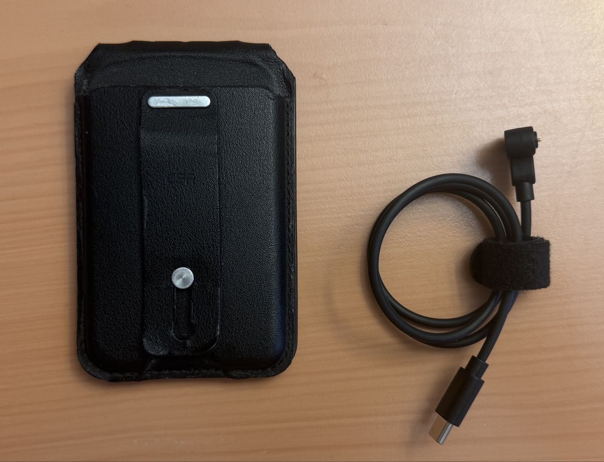 Portafogli: ESR MagSafe Geldbörse – Usato da Rüti ZH venduto da second.life