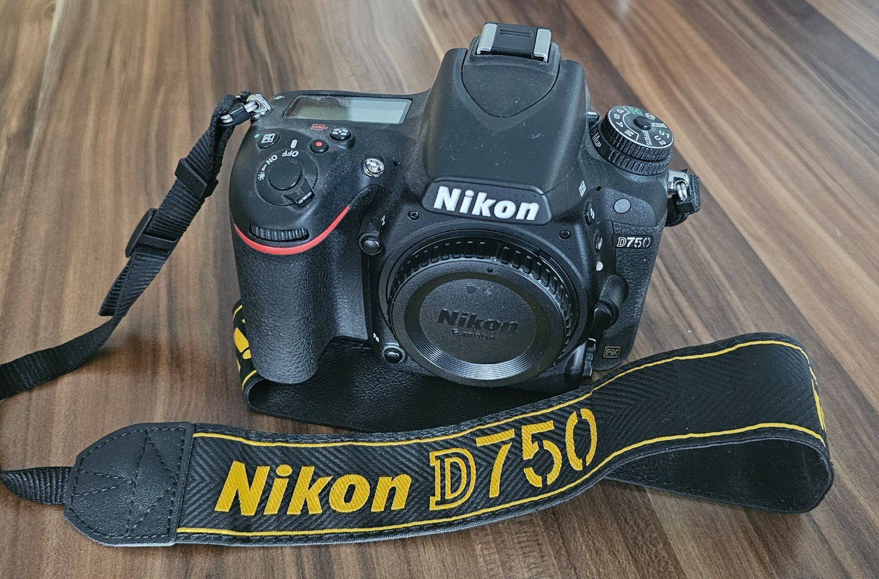 Nikon Fotocamera: Nikon D750 Starter-Set – Usato da Studen BE venduto da mekk87 1