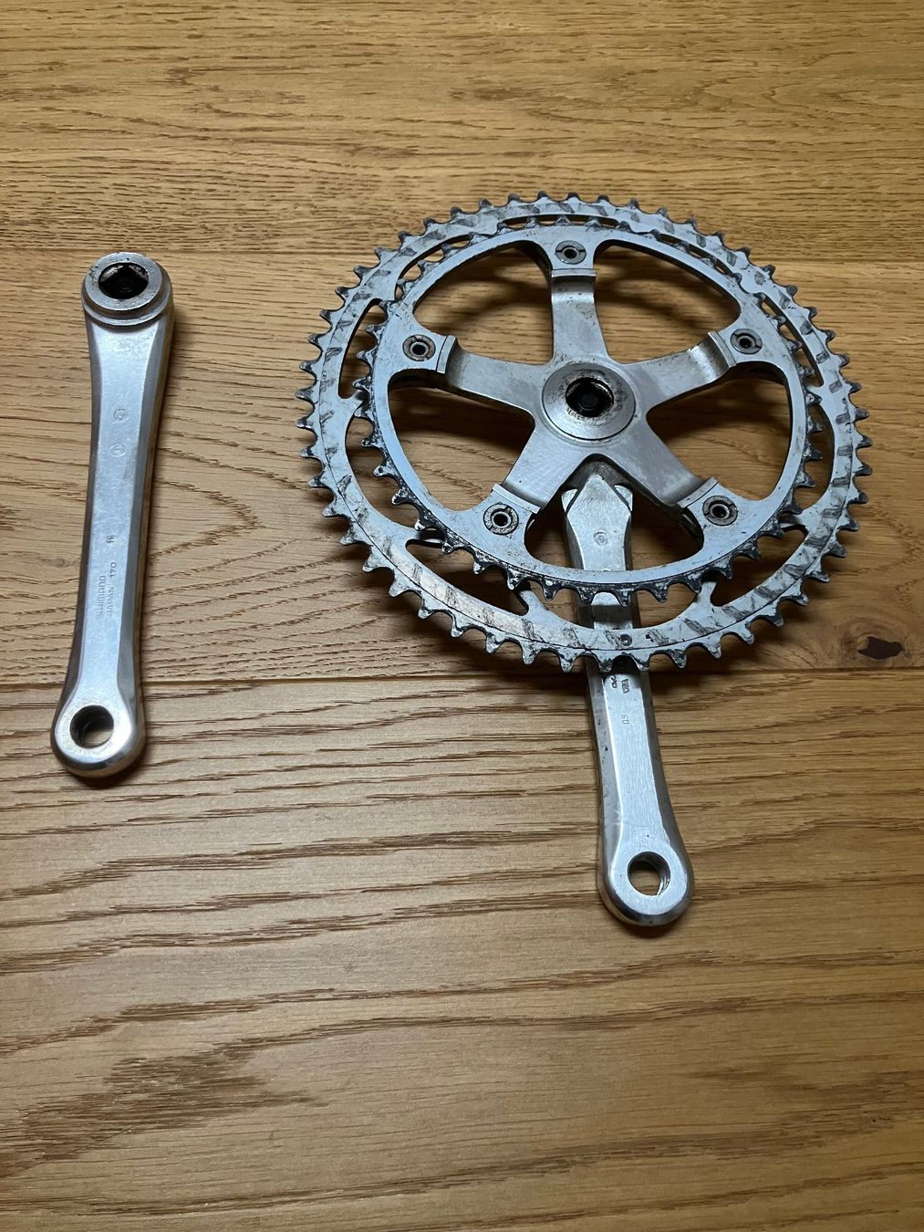 Pezzi di ricambio: Shimano 600 Arabesque Kurbelgarnitur – Usato da Obermumpf venduto da Estrela67 3