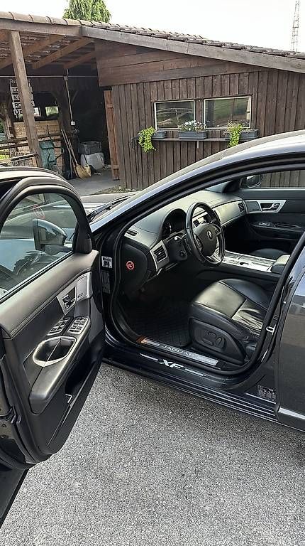 Autos: Jaguar XF 3.0 V6 Supercharged  340 PS – D'occasion à Bolken par nic_v5nk 3