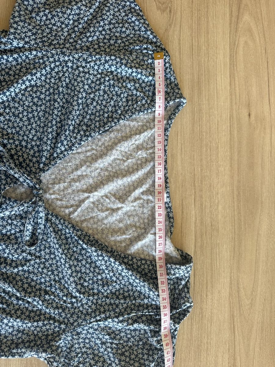 Pull&Bear Vestiti: Robe bleue fleurie – Nuovo (secondo la descrizione) da Lausanne venduto da sou_w9bl 4