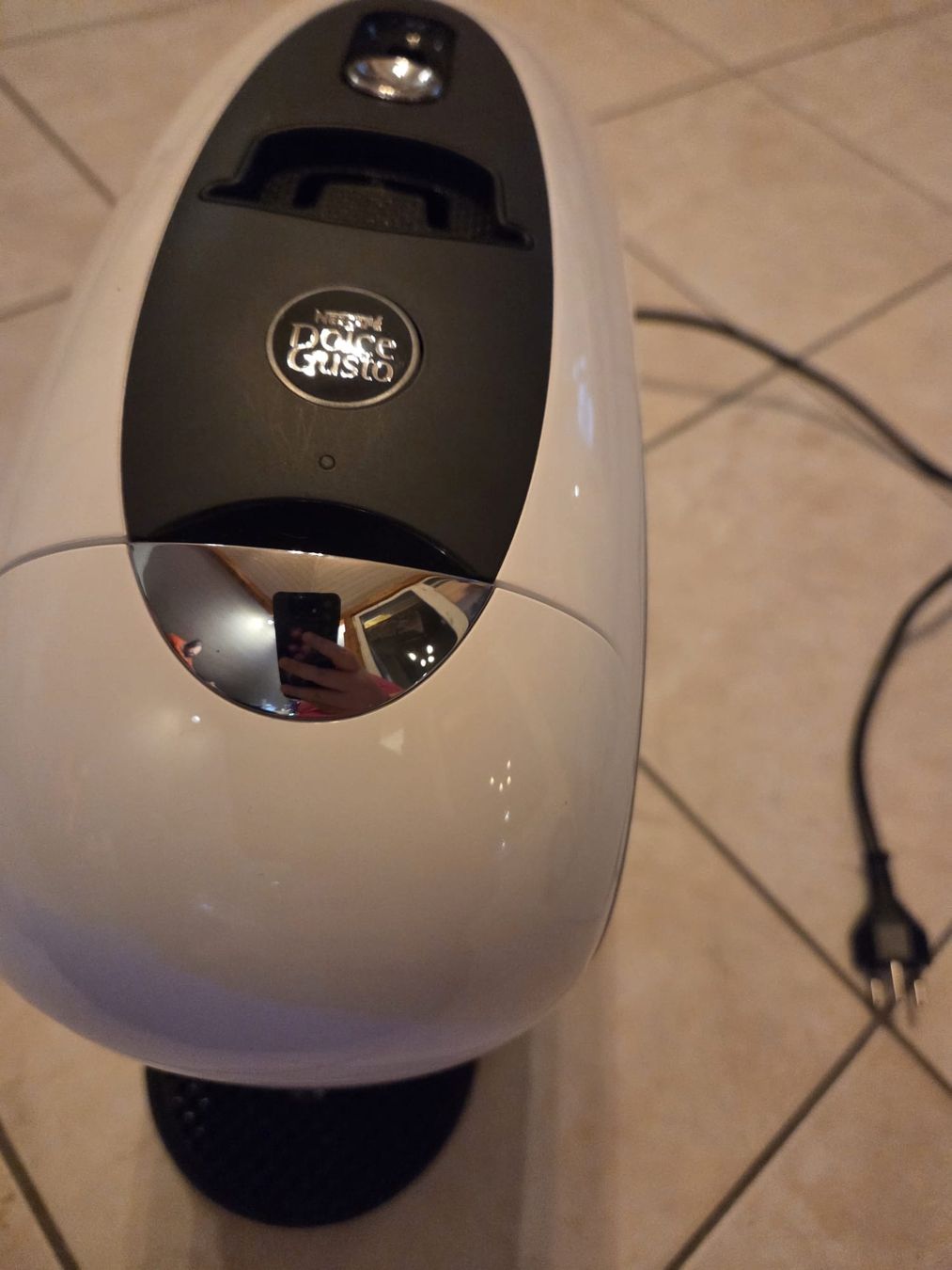 Macchine per caffè & Macchine per espresso: Machine à café Nescafé Dolce Gusto Neo  neuve – Usato da Penthalaz venduto da yve_wsq8