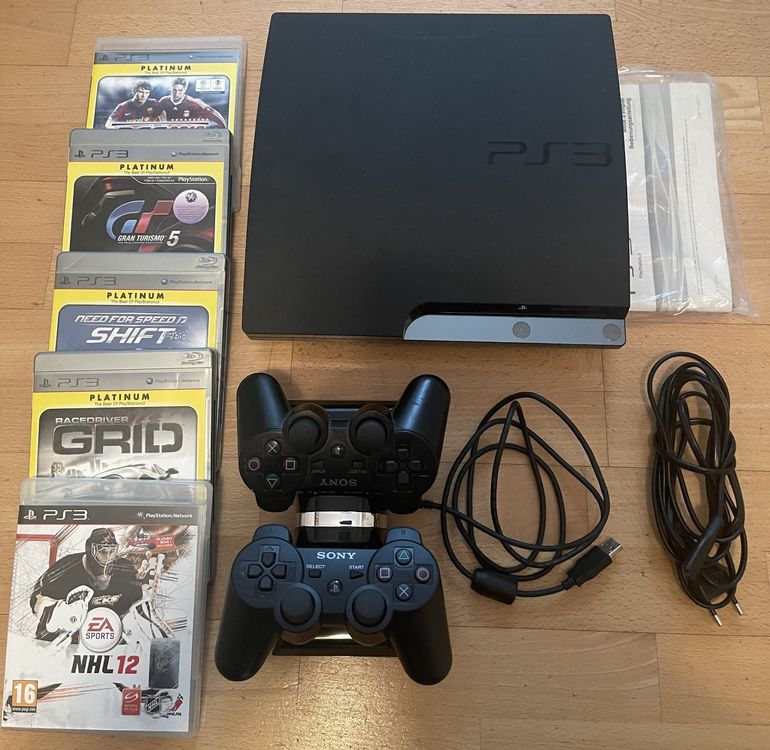 Playstation 3 mit ControllerLadestation Kaufen auf Ricardo