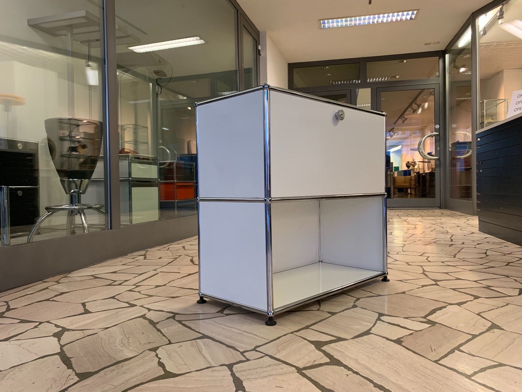 USM Cassettiere: Usm Highboard Weiss Lidferung Gratis – Usato da Thun venduto da Thuno6 3