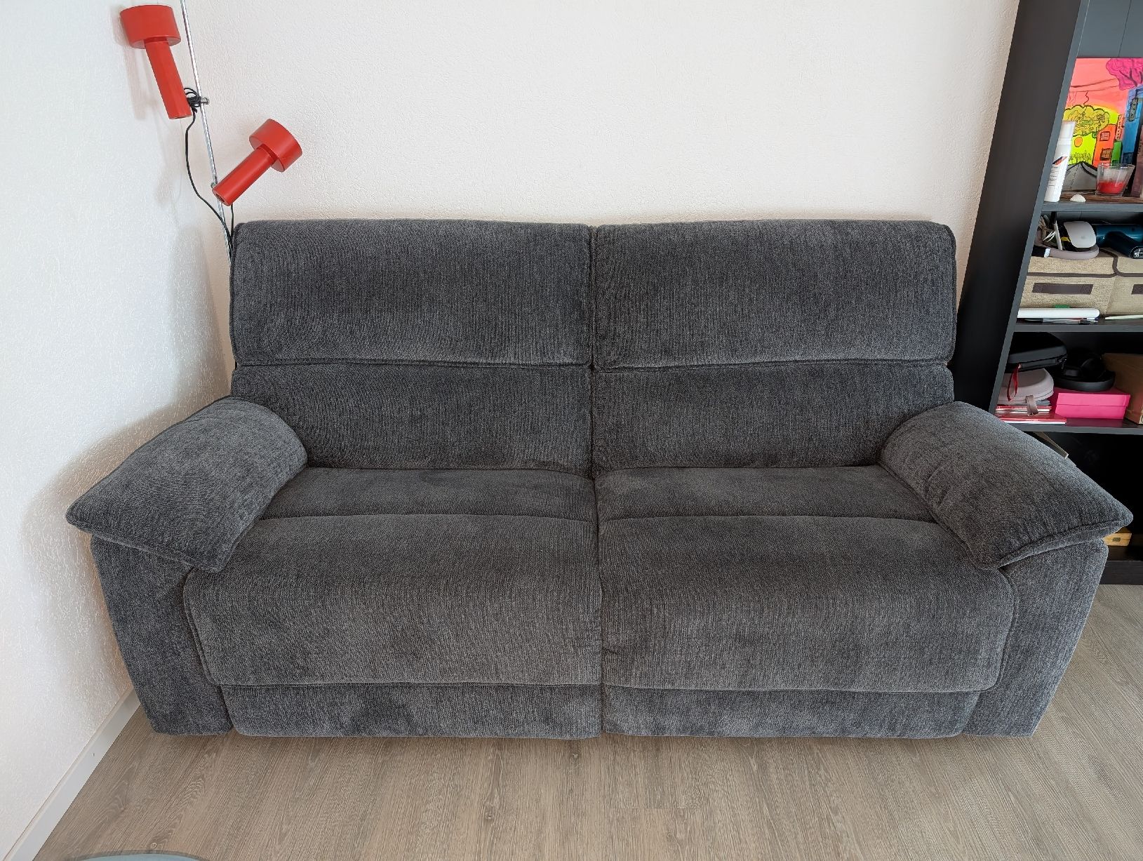 Divani: 3er Sofa mit Relaxfunktion beidseits – Usato da Münsingen venduto da ale_md2s
