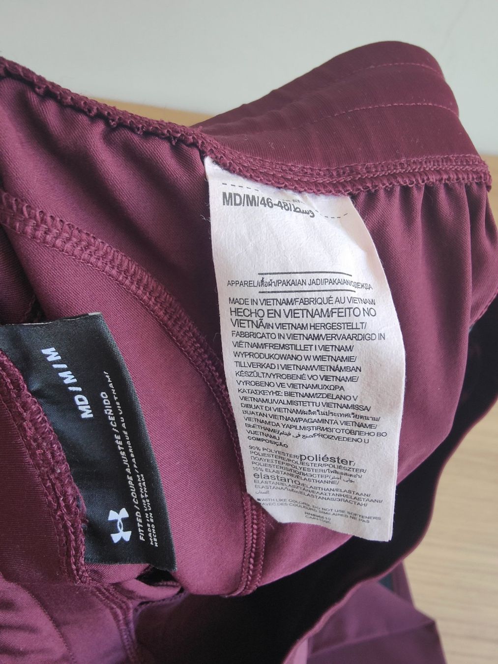Under Armour Lots de vêtements: 3x Sporthosen Under Armour, M – D'occasion à Olten par Gegendiekultur 4