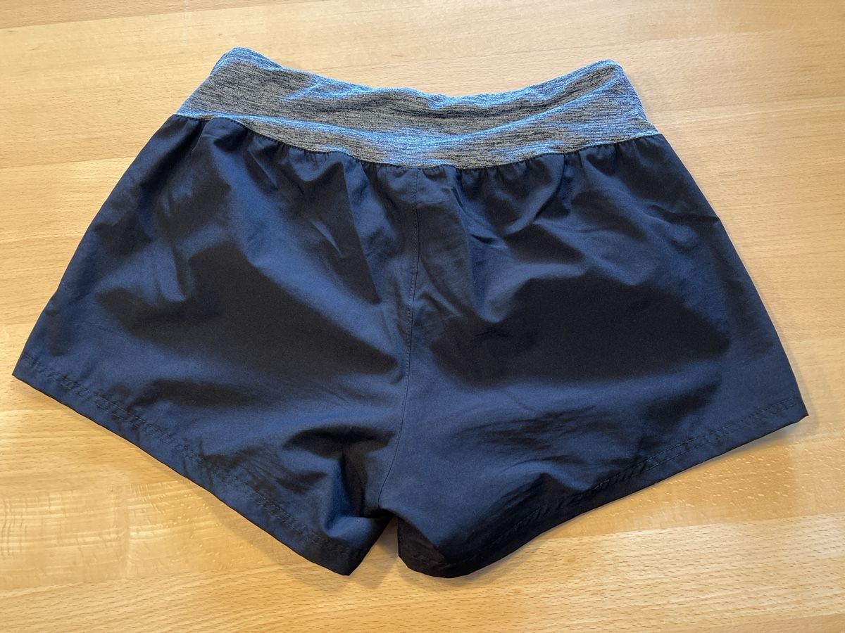 Pantalons: Jogginghose  Gr. M – D'occasion à Basel par Cabi 1