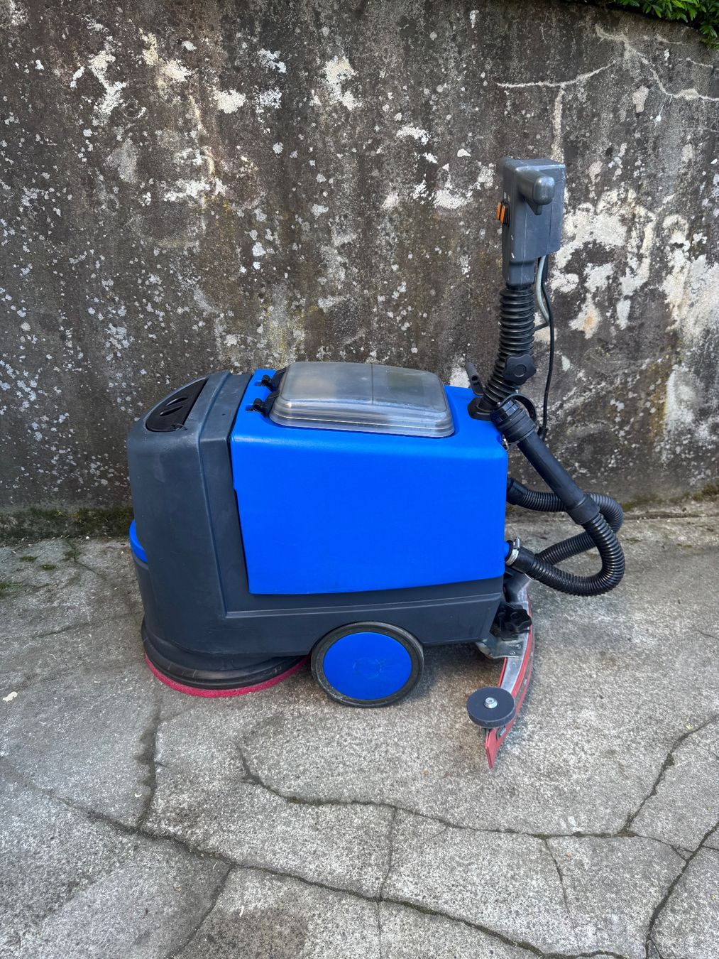Tutte le macchine: Cleanfix RA431 E Scheuersaugmaschine( taski Wetrok cleanfix) – Usato da Brugg venduto da Vwtiguan1-