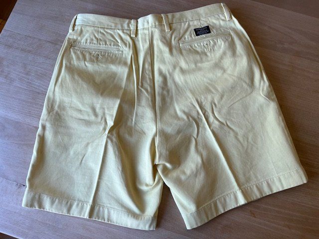 Hosen: Shorts gelb, Gr. 35W (52) – Gebraucht aus Meilen von Feldmeilen 1
