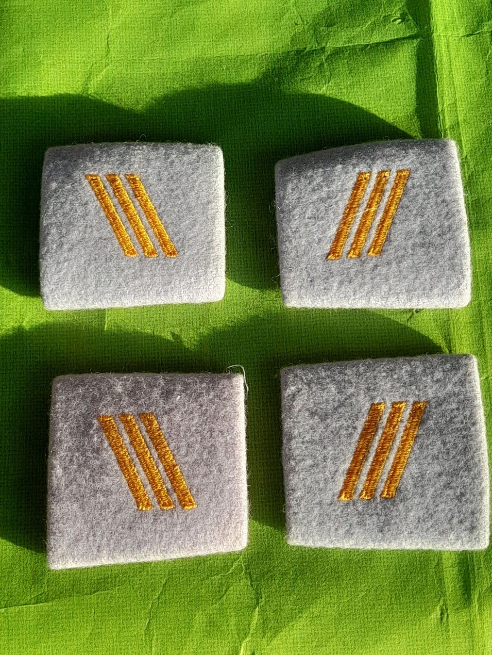 Schweizer Armee Placchette & Badge: Patten-Achselschlaufen Obergefreiter – Usato da Aeschi b.Spiez venduto da 52_wochen 1