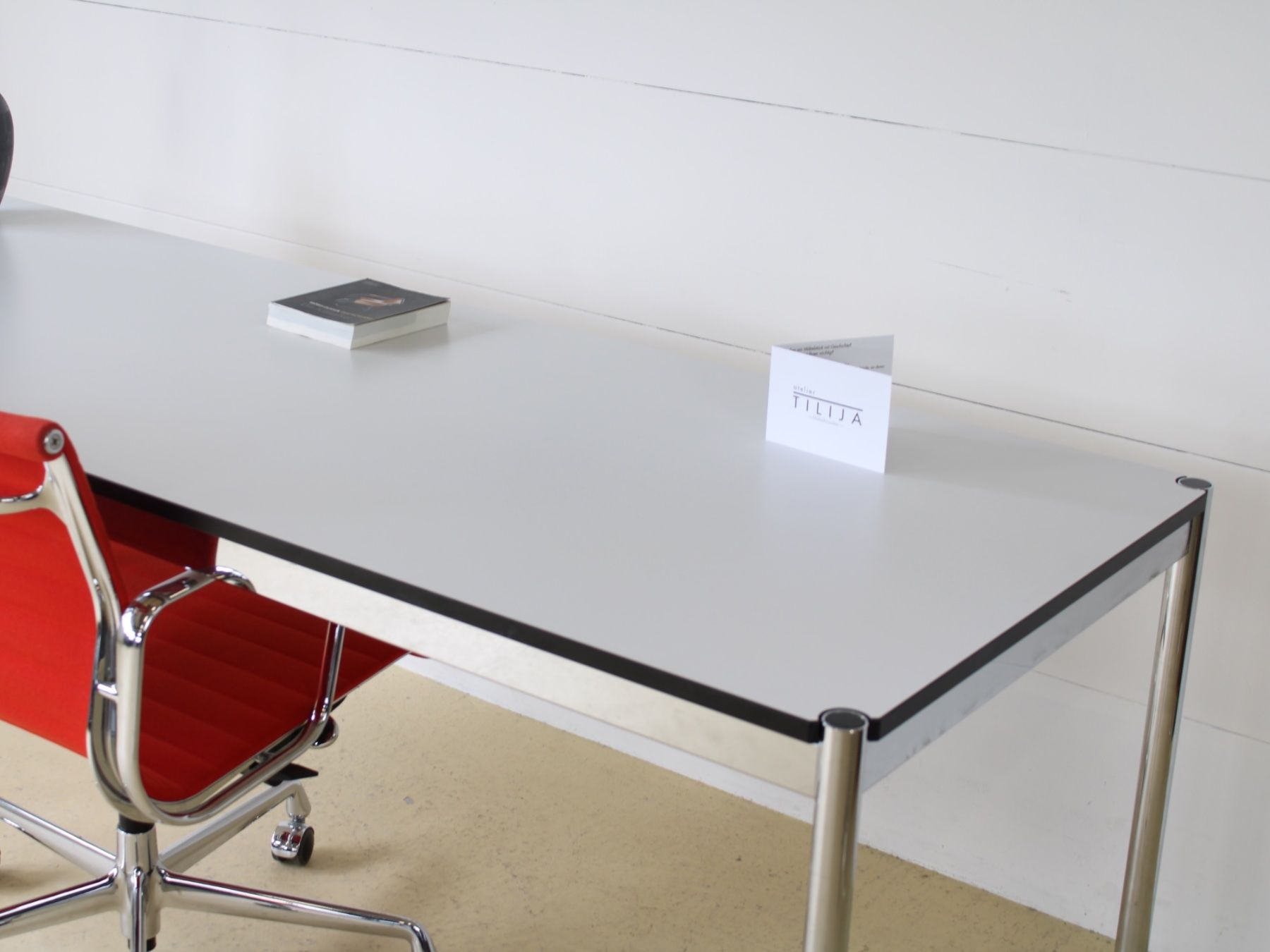 USM Tavoli: USM Haller Tisch weiss (2mx1m) – Usato da Meinisberg venduto da atelier_TILIJA 5