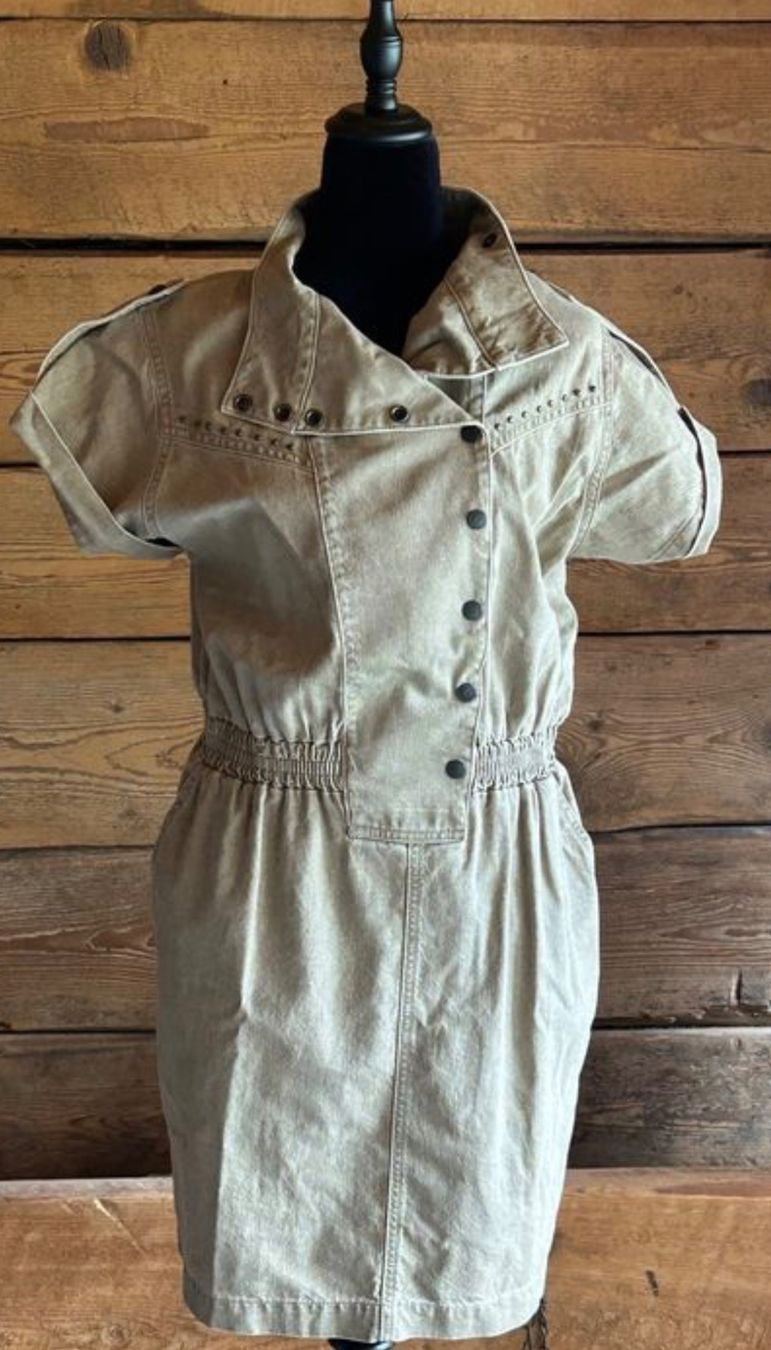 Kleider: IKKS robe kaki – Gebraucht aus Val-d'Illiez von Dombou