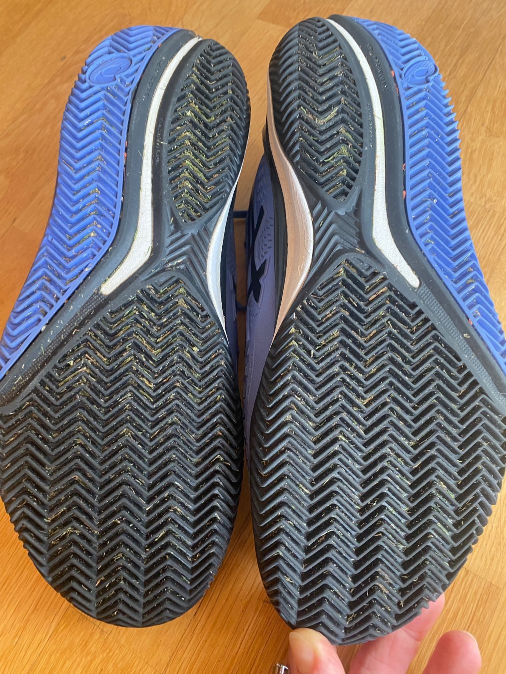 Asics Scarpe da uomo: Asics Turnschuhe Grösse 42 – Usato da Trin-Mulin venduto da Tintengoldfisch 2
