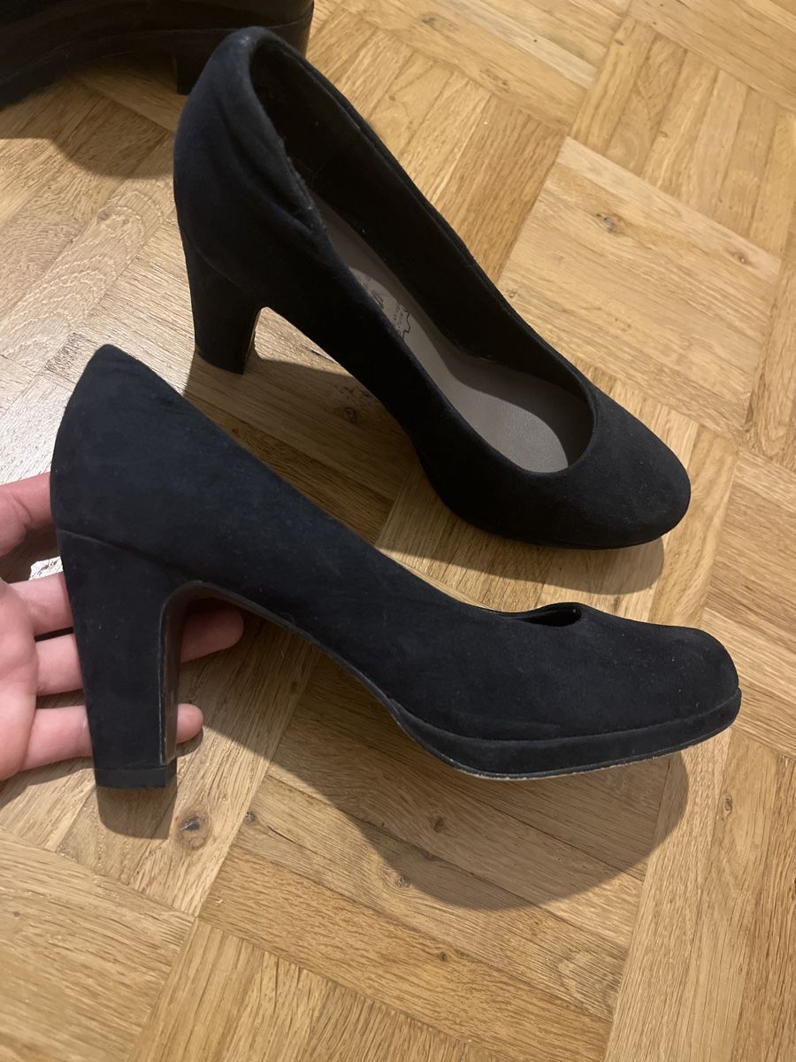 Tamaris Scarpe da donna: Absatzschuhe schwarz 37 – Usato da Thun venduto da bvle_68