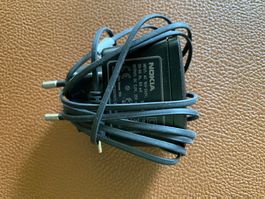 Nokia Netzteil AC 100-240V DC 5.0V