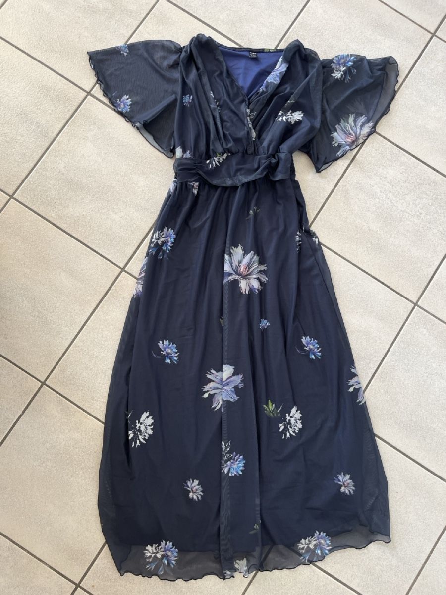 Shein Robes: Umstandskleid Blumenmuster Grösse M – D'occasion à Dietwil par gislerrahel