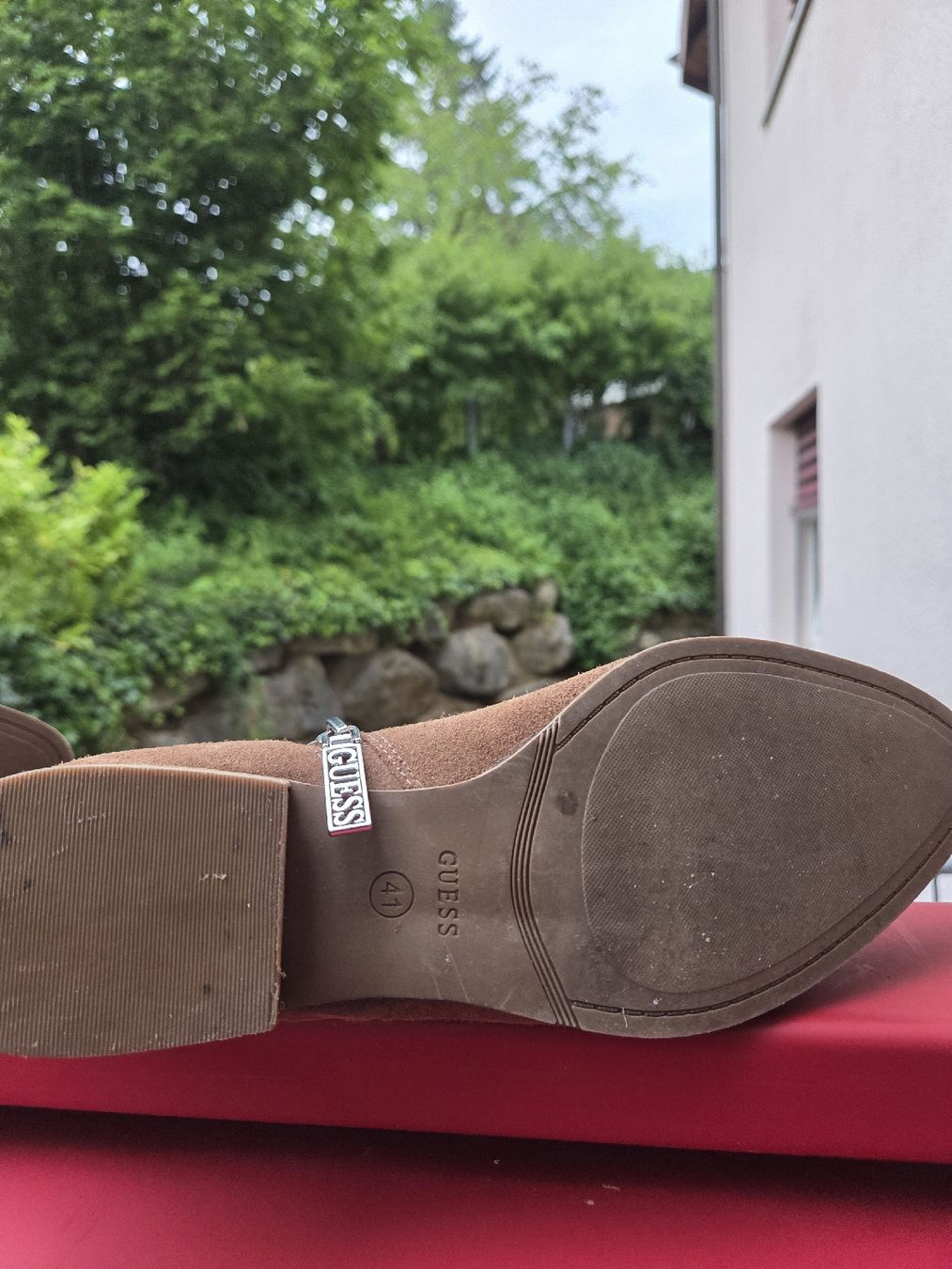 Guess Scarpe da uomo: Bottines GUESS daim marron, taille 41 – Usato da Brügg BE venduto da man_xyd9 6