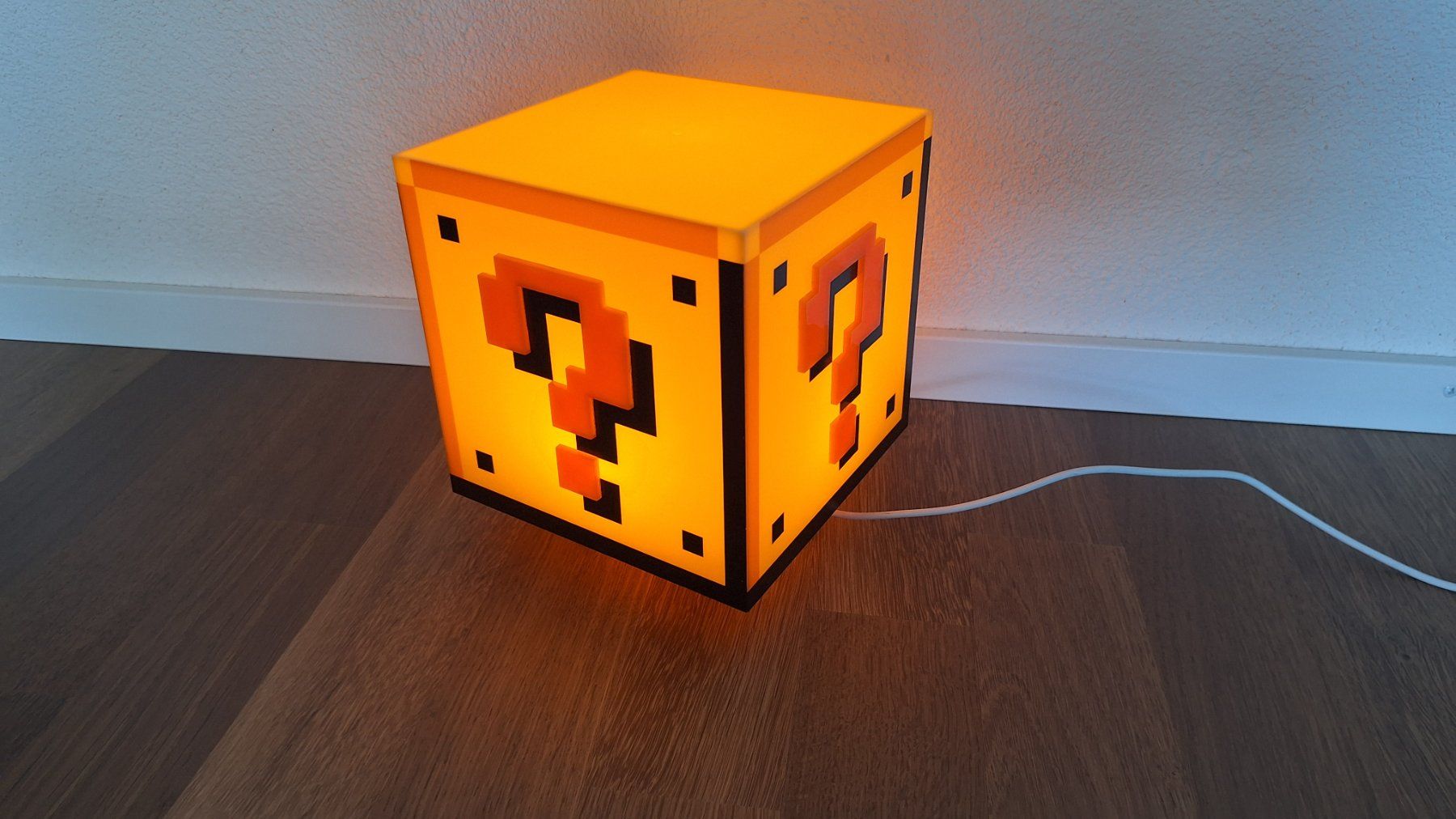 Lampen: Super Mario ?-Block Dose + Lampe – Gebraucht aus Spreitenbach von misi.m 9