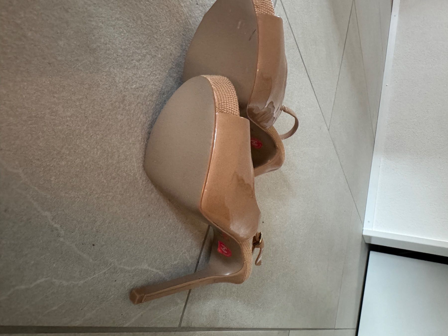 Mango Scarpe da donna: Sandalen – Nuovo (secondo la descrizione) da Reinach AG venduto da MineD 2