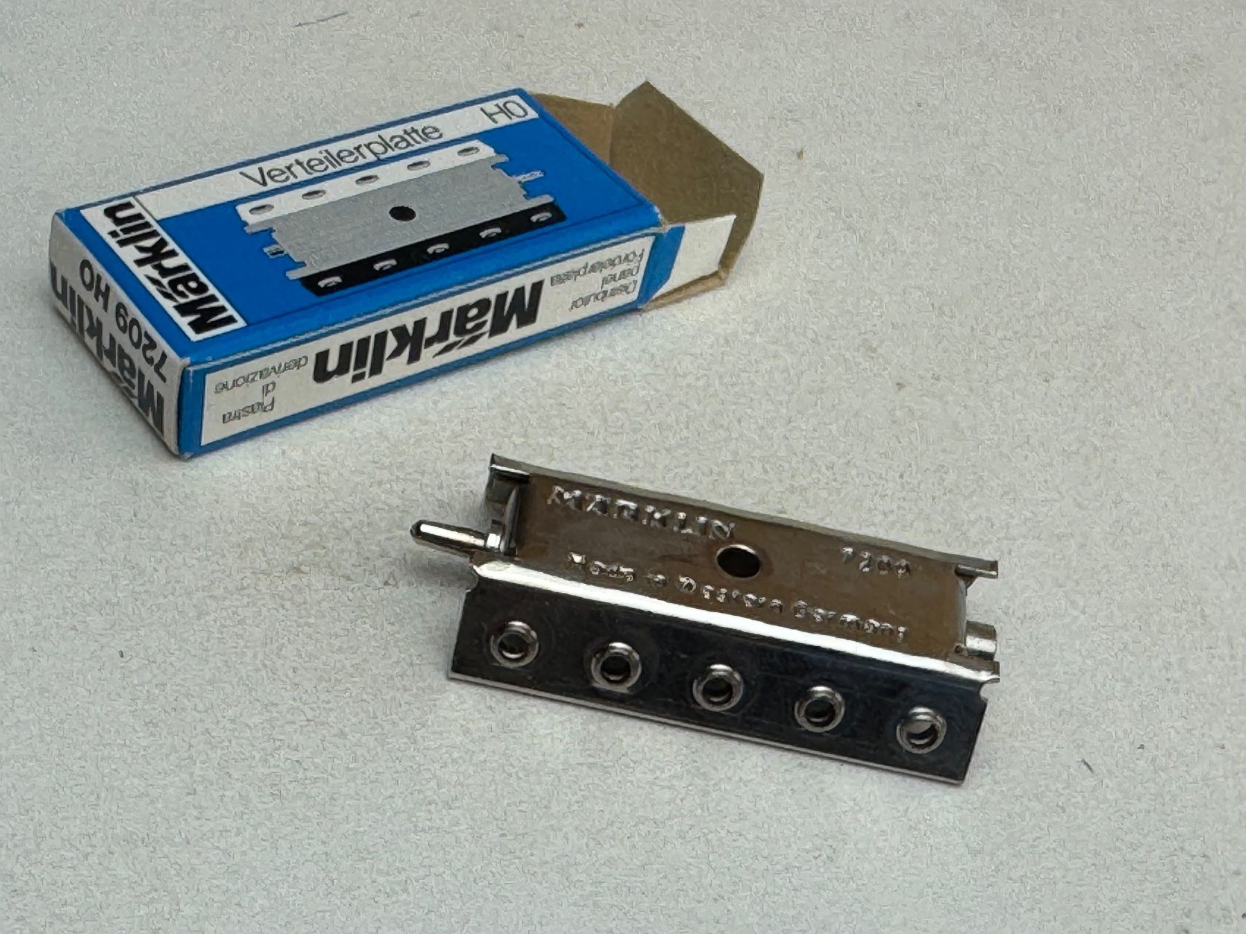 Märklin Trains électriques: RA- Märklin Steckerleiste – D'occasion à Elm par Wikmtz