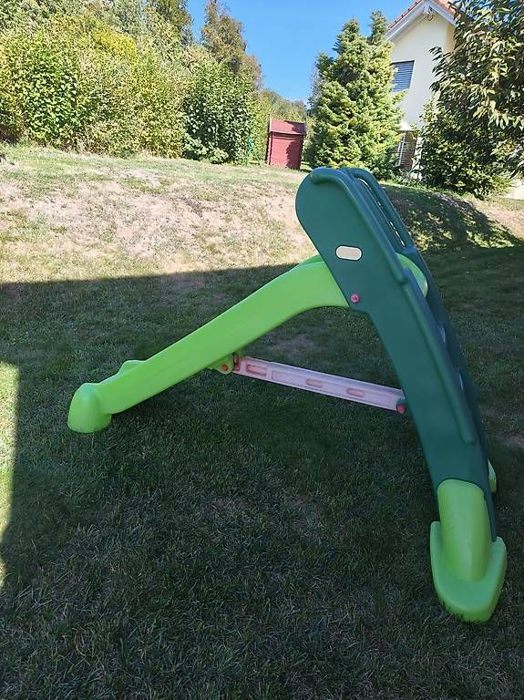 Scivoli: Toboggan pour les petits – Usato da Montpreveyres venduto da asi0411 1
