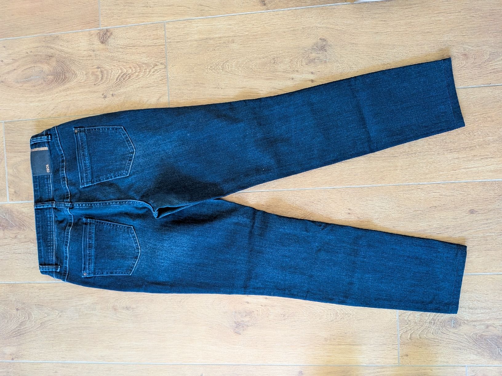 Cecil Jeans: CECIL Jeans Grösse 36 dark denim – Neuf (Voir description) à Eschenbach SG par SanFranciscoCalifornia 3