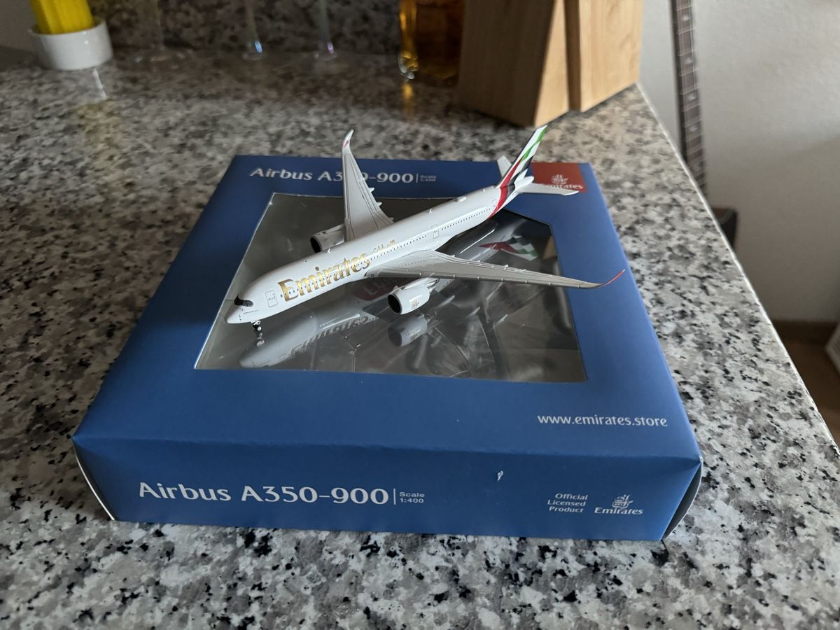 Airbus Modellbausätze & Standmodelle: Airbus A350 Emirates – Neu (gemäss Beschreibung) aus Baar von Glurak