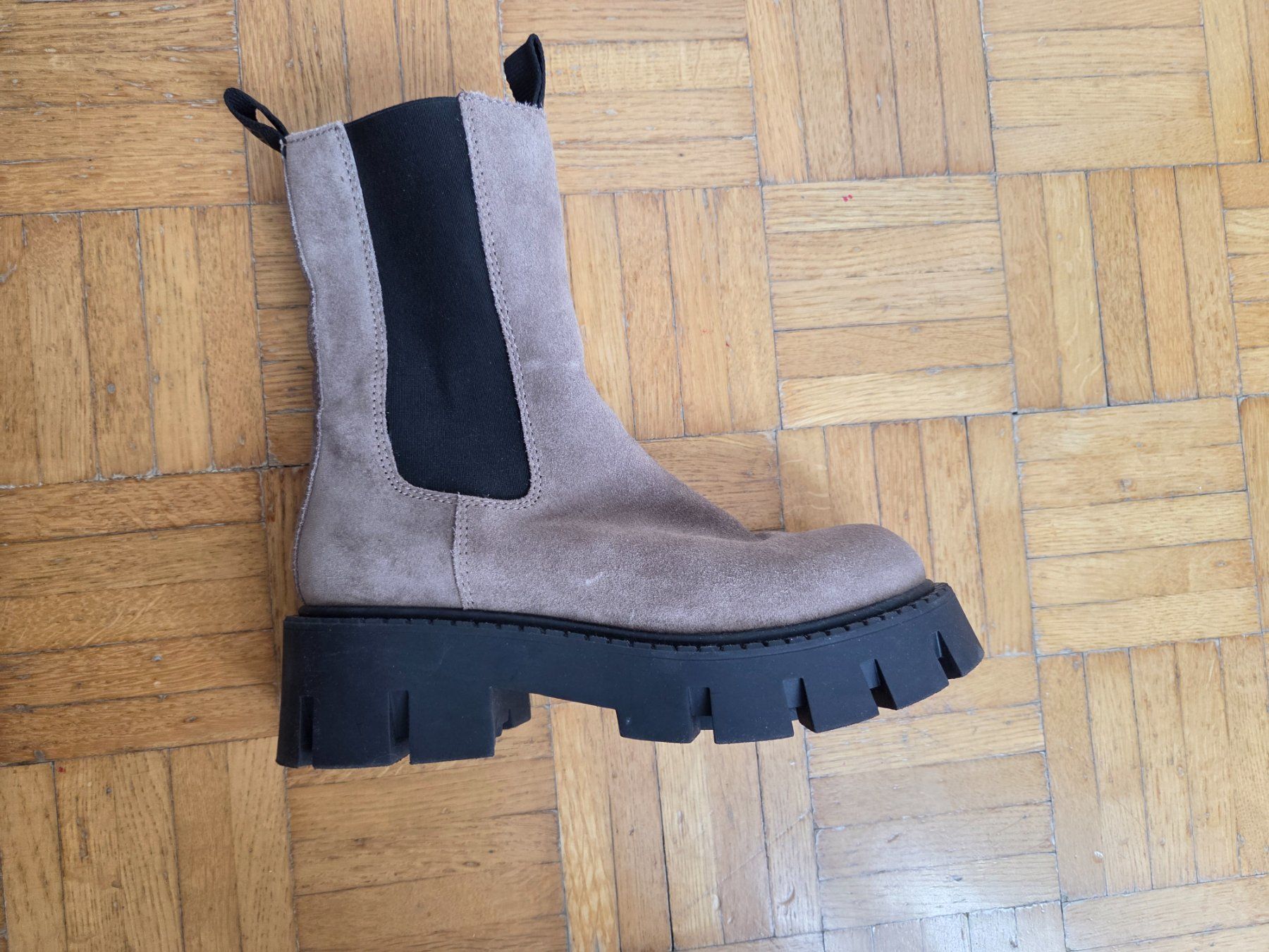 Scarpe da donna: Winteeschuhe - einmal getragen 👢 – Usato da Zürich venduto da gio_x8wj 1