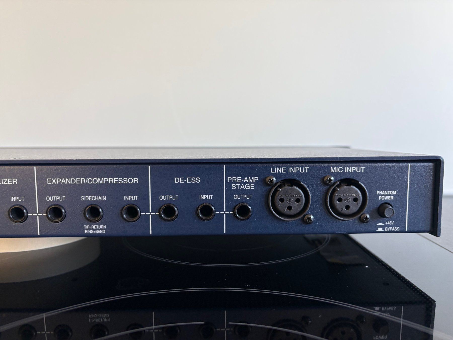 Equalizzatori: Symetrix 528E Voice Processor - Analoger Channel Strip – Usato da Aarwangen venduto da Chieko123 3