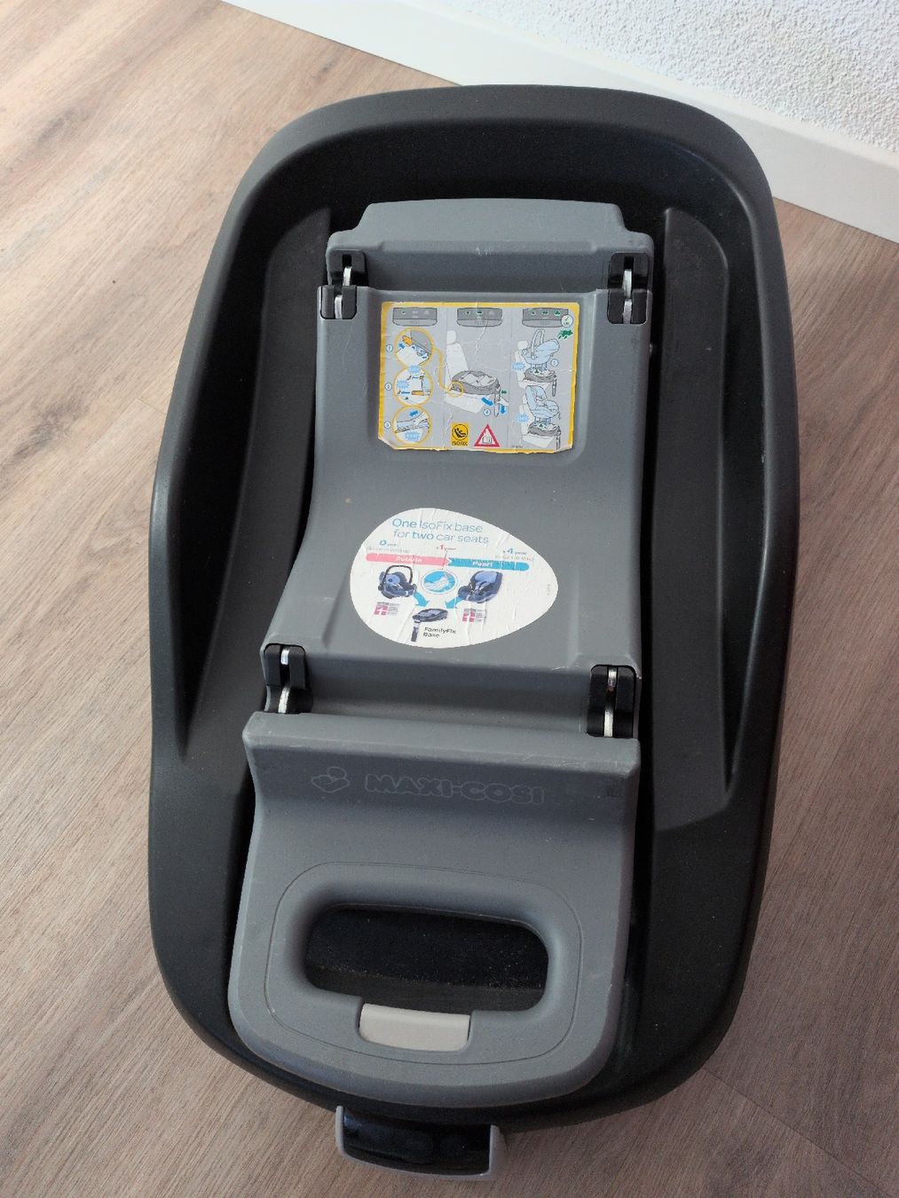 Seggiolini per auto: Maxi-Cosi FamilyFix – Usato da Jonschwil venduto da Dornroeschen01